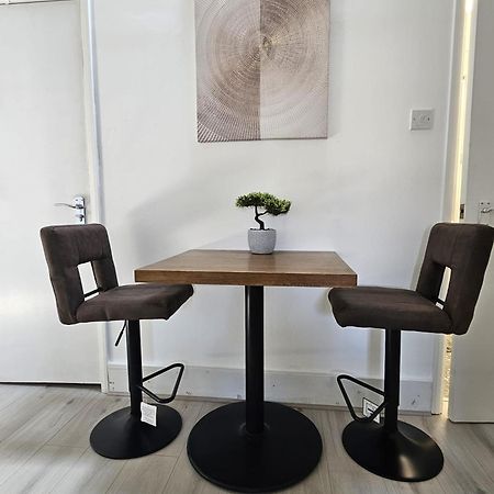 לונדון Trendy Apartment In Old Street מראה חיצוני תמונה
